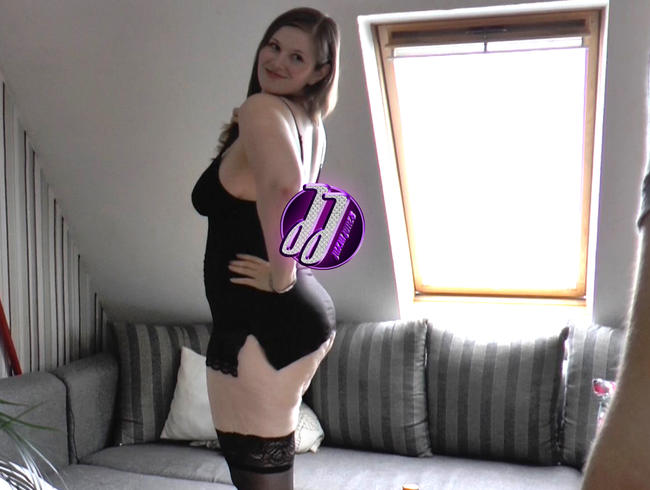 Julia Jones Porno Video: Freund meiner besten Freundin verführt!