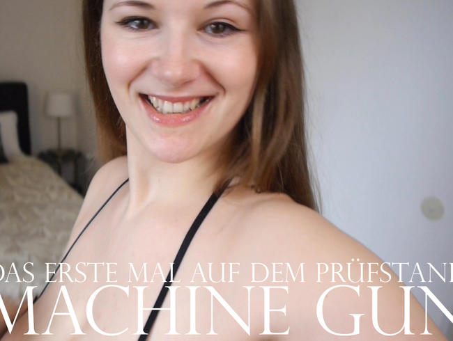 Julia Jones Porno Video: Machine Gun das erste Mal auf dem Prüfstand